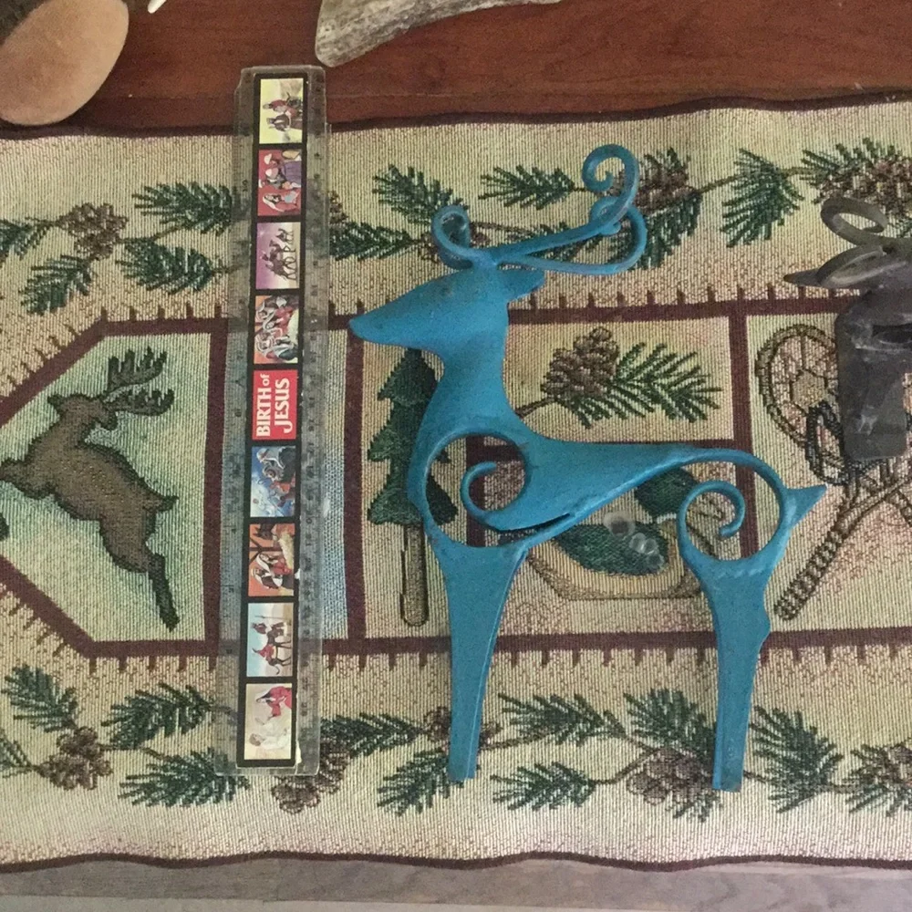 🦌 🦌 Pair of Metal Deer Decor